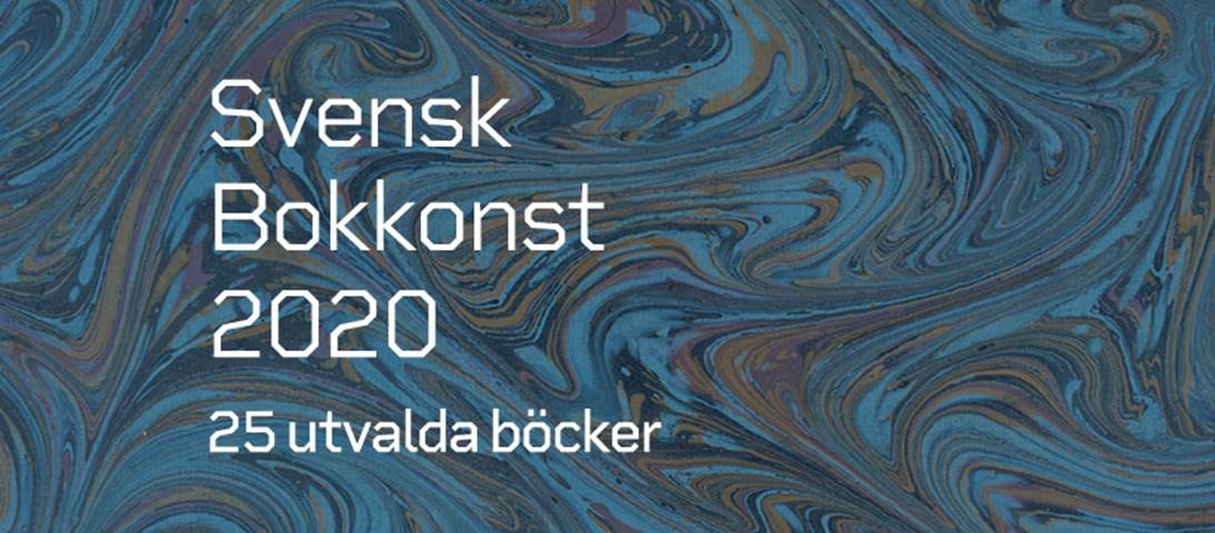Marmorerat papper i blå toner, med texten "Svensk Bokkonst 2020" ovanpå.