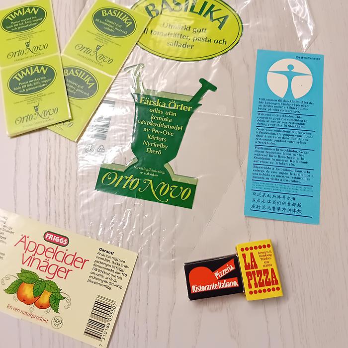Förpackningar från Orto novo, Friggs, ICA och två pizzerior.