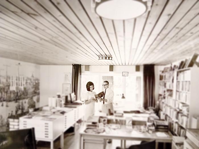 Svartvitt fotografi av Gudmund Nyström och Ingrid Frostell.