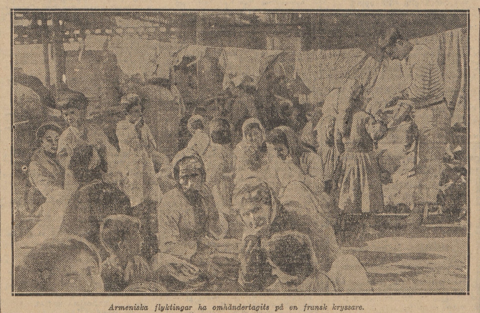 Fotografi från Svenska dagbladet, beskrivande text "Armeniska flikningar ha omhändertagits av fransk kryssare."