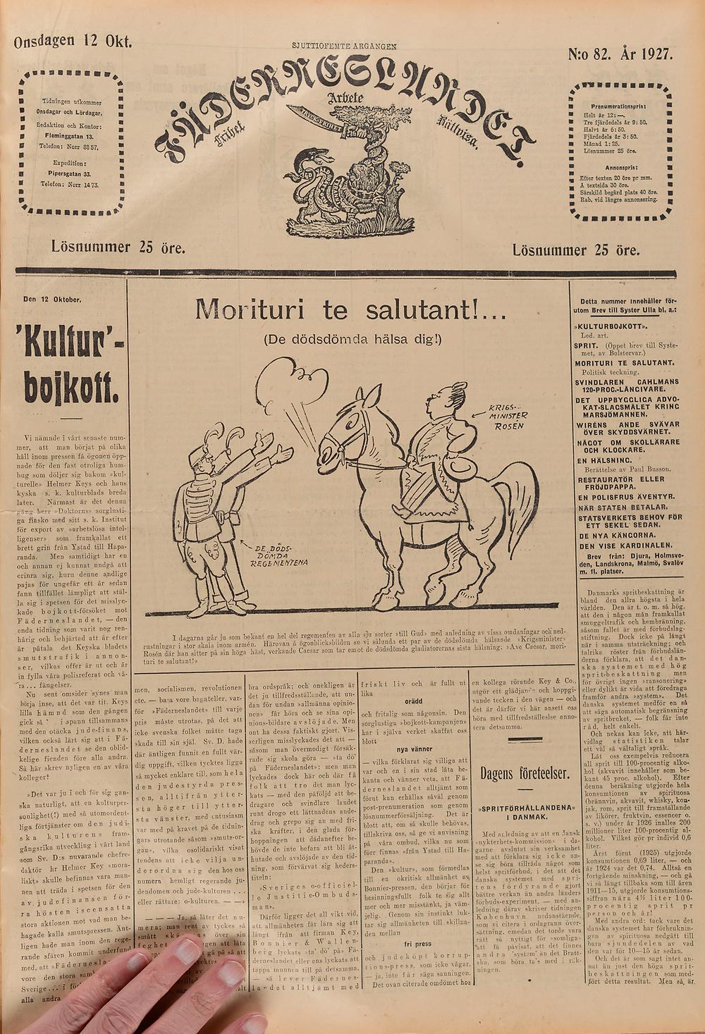 Gulnad tidningssida med bland annat en tecknad, humoristisk illustration som föreställer en man i uniform som sitter på en häst framför några militärer.