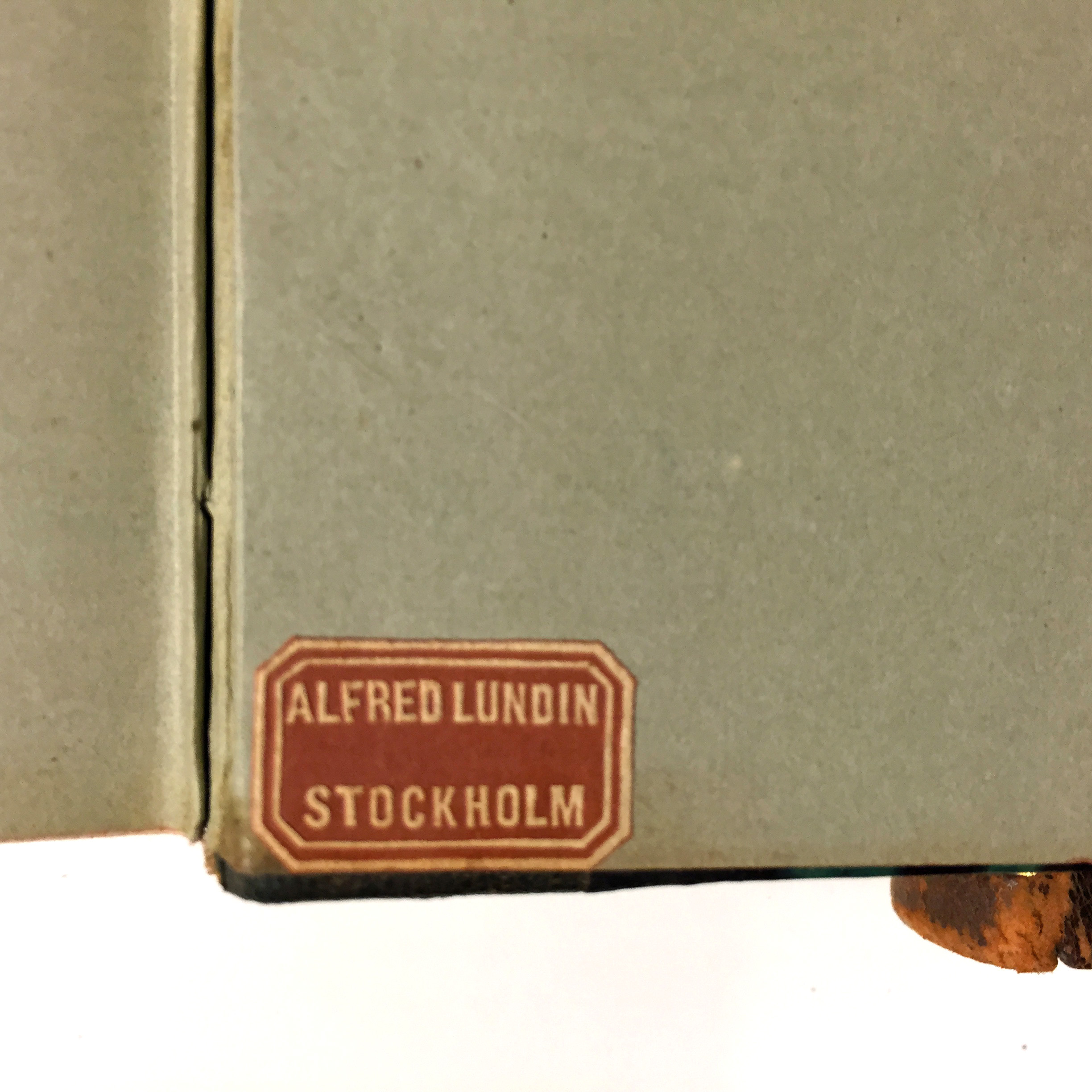 Delius, Abhandlungen,1878, bokbindaretikett. Foto: KB.