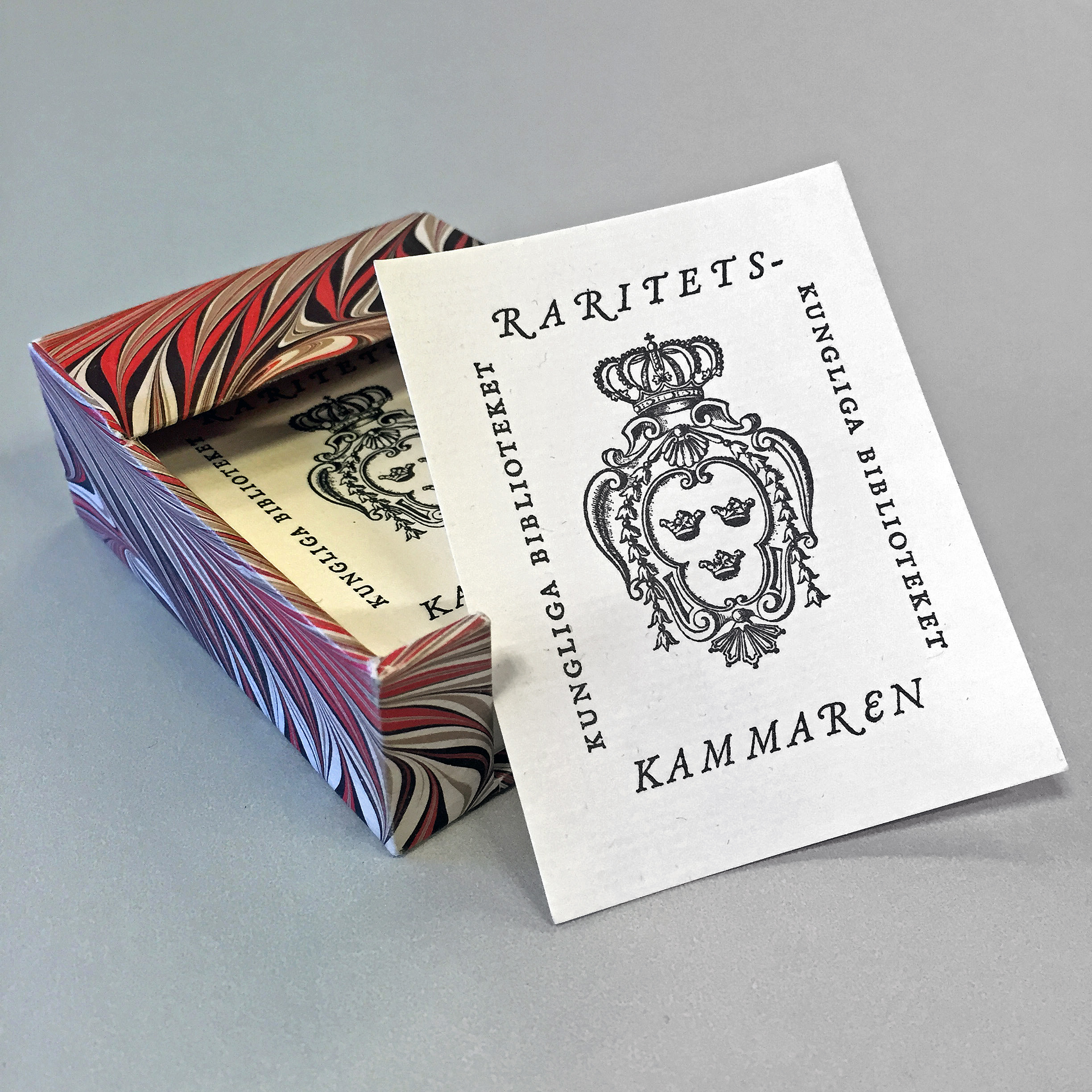 Exlibris från Raritetskammaren. Foto: KB