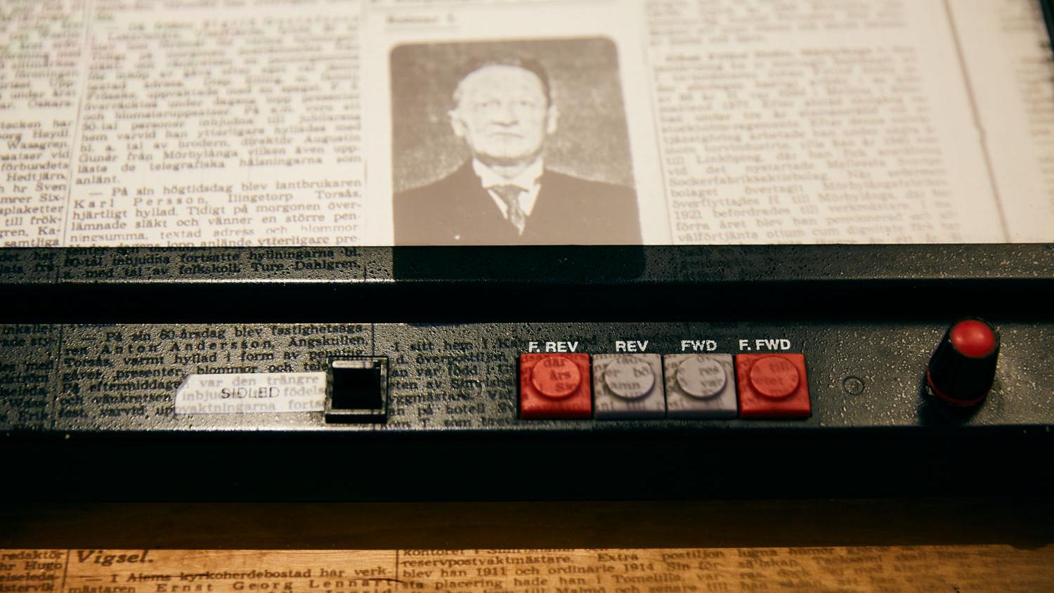 Detalj av mikrofilmsläsare.