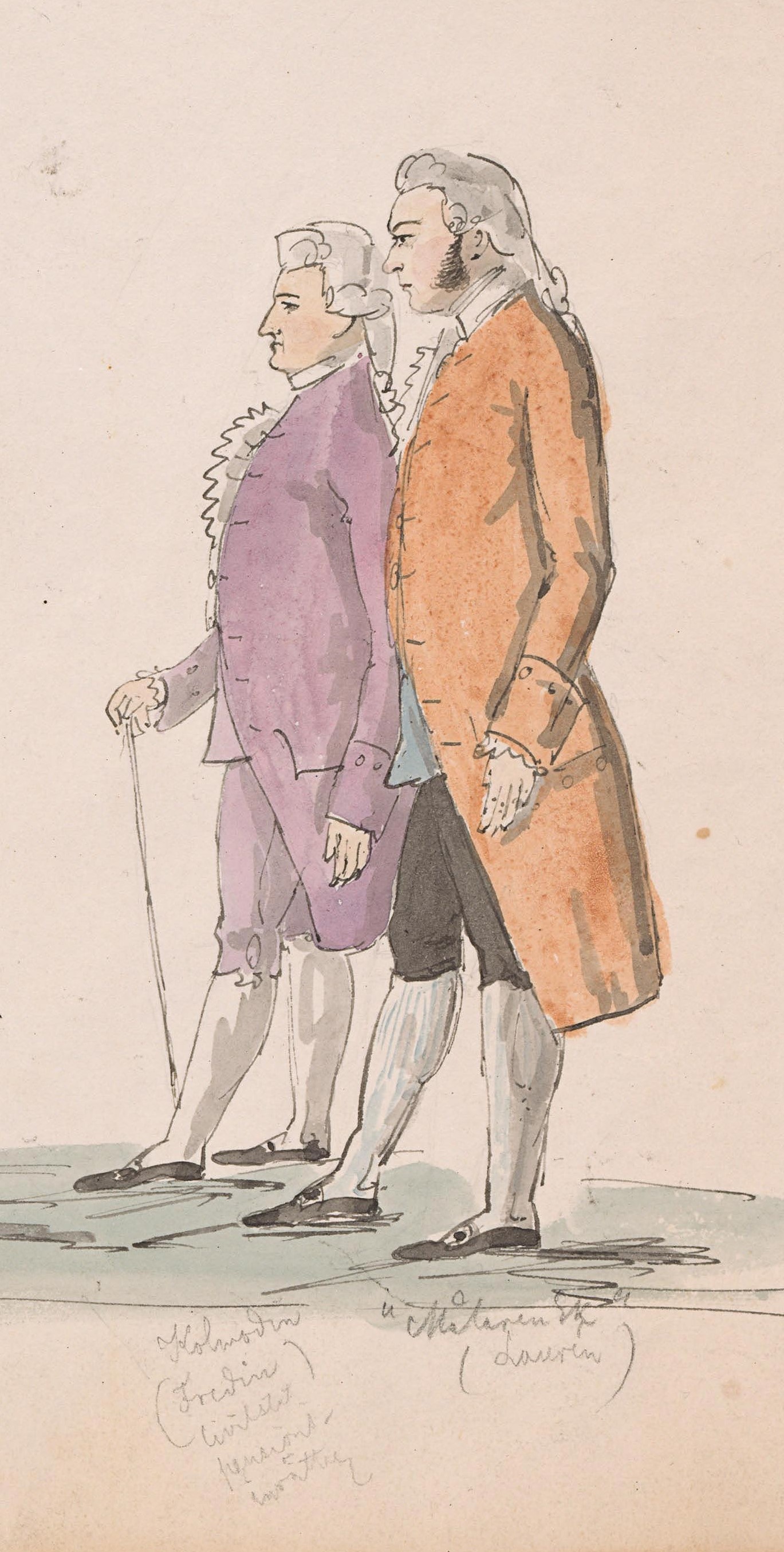 Två män går bredvid varandra iförda 1700-talskläder och peruker, den ena går med käpp.